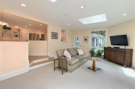 28 Brooks Rd s035
