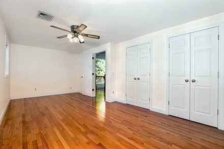 2 Seekonk St s012