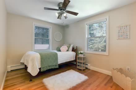 2 Seekonk St s019