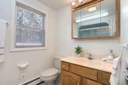 2 Seekonk St s020