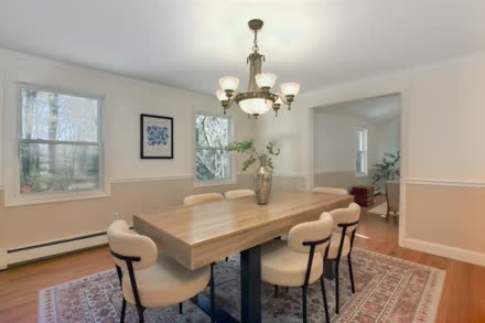 2 Seekonk St s022