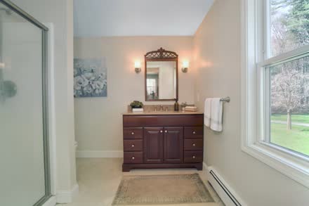 2 Seekonk St s049